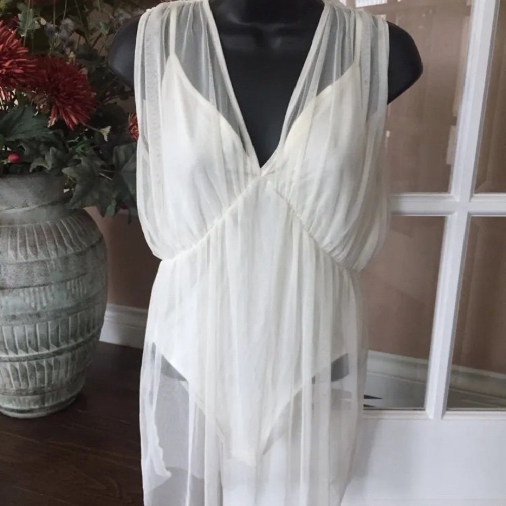 Top Shop white lace bodysuit